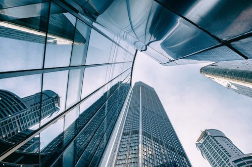 青島東方影都迎來新篇章 西發(fā)集團(tuán)持股45%，深化影視文化與藝術(shù)交流